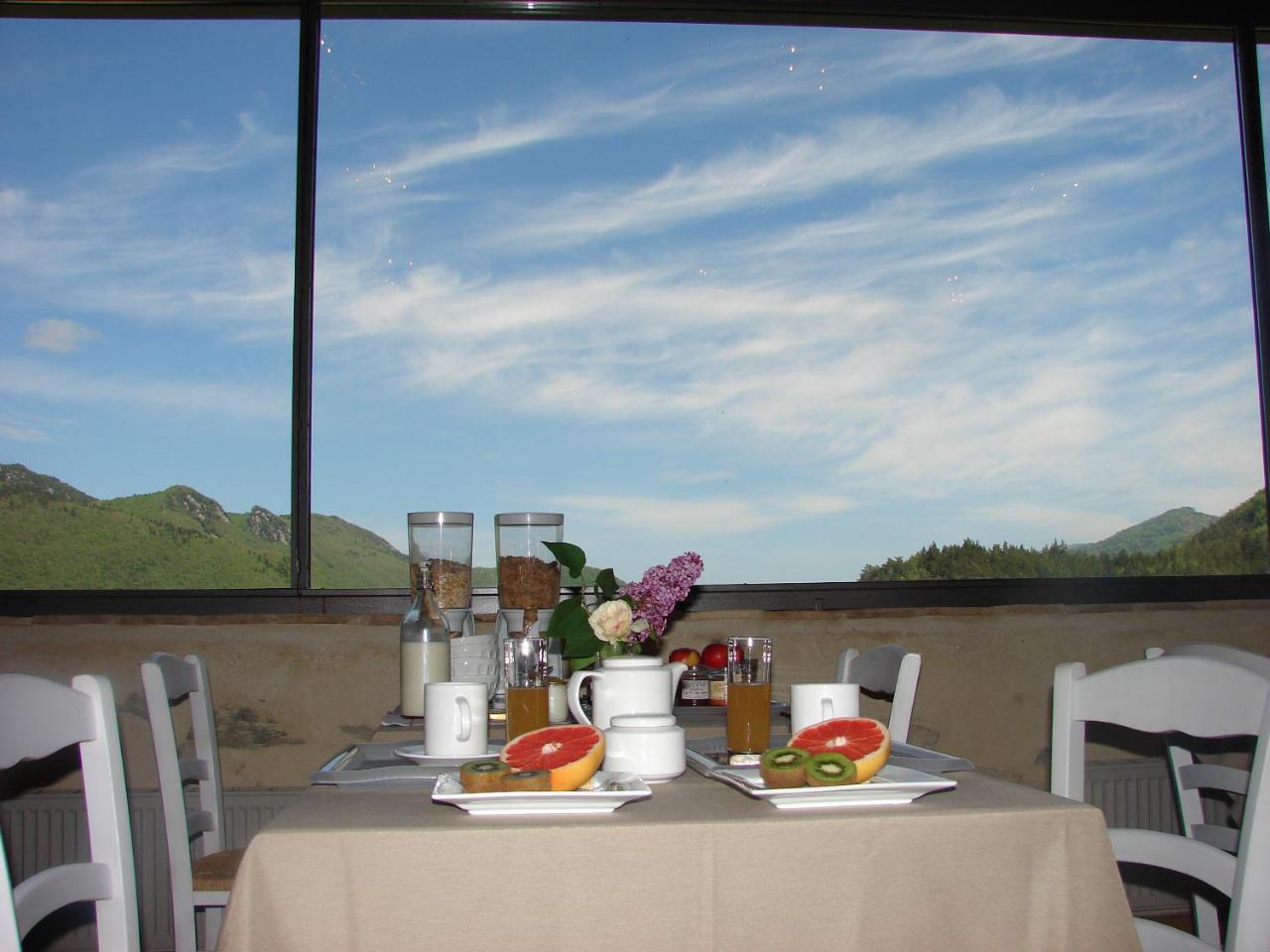 Domaine Des Massols Bed & Breakfast Marsat Dış mekan fotoğraf